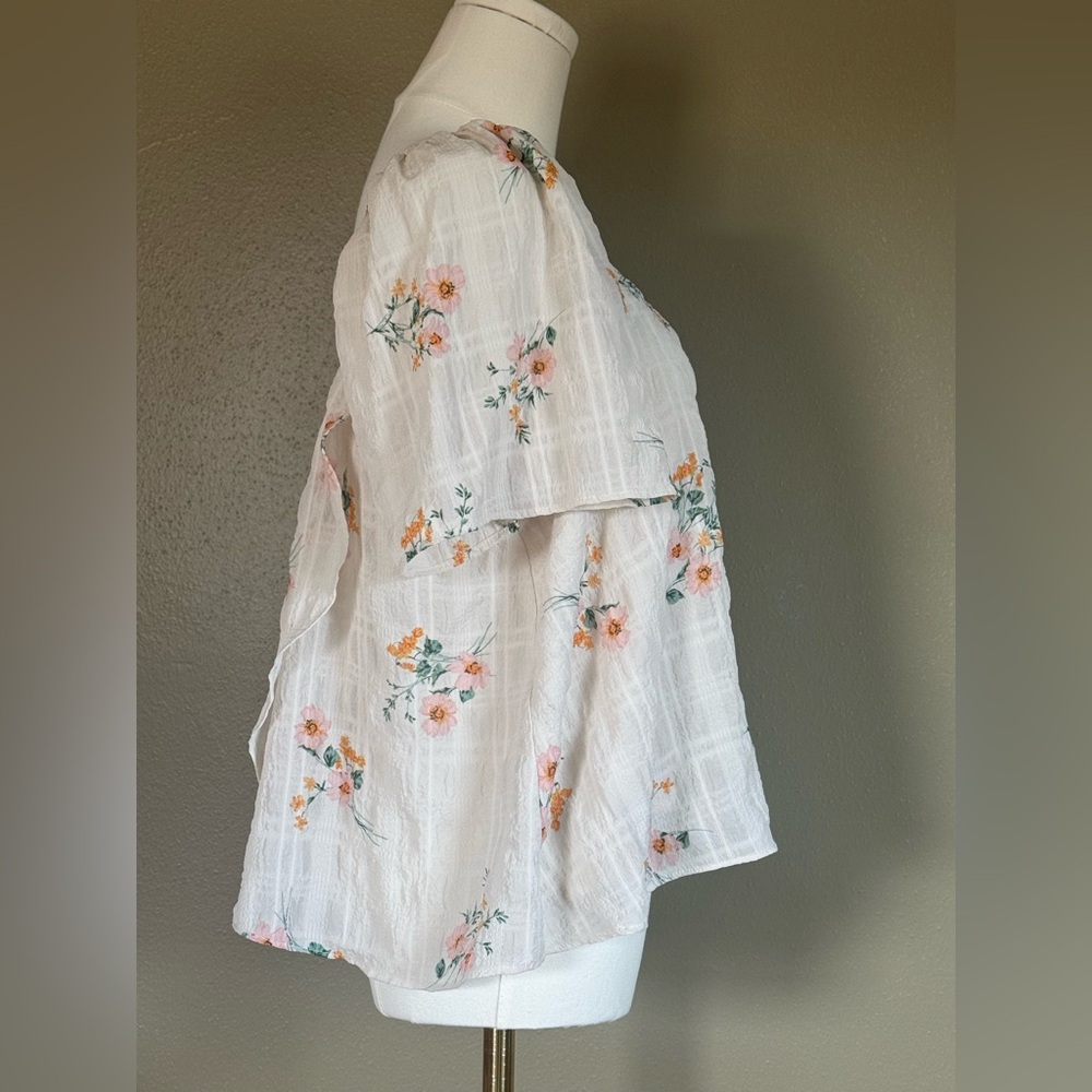 Melrose and Market Cream Floral Short Sleeve Blouse Large - Picture 3 of 9